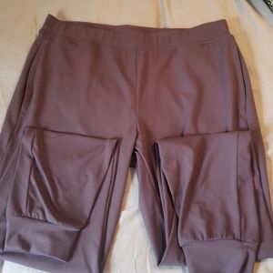 Fabletics fitted jogger pant.